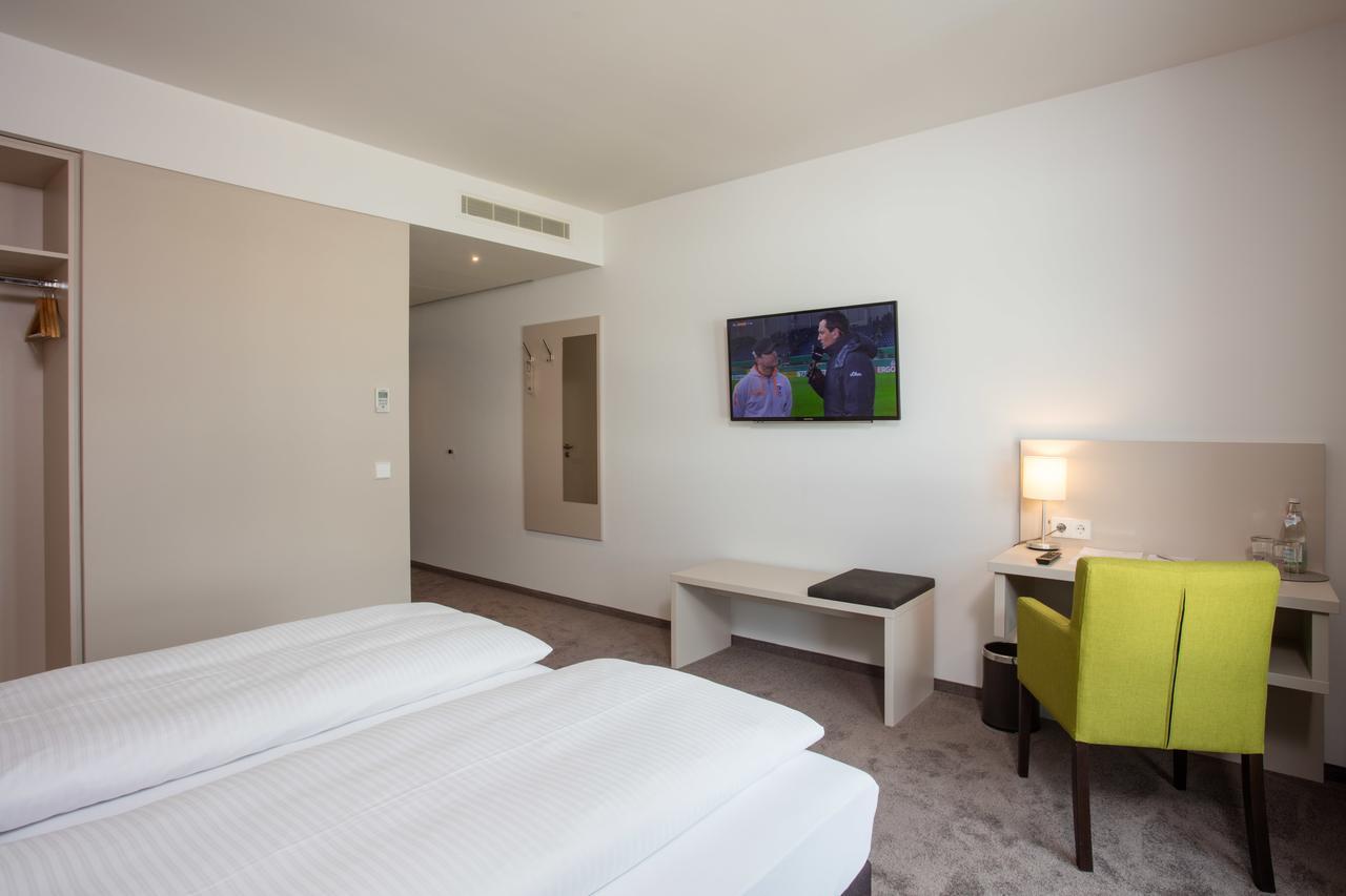 Hotel Am Campus Інґольштадт Екстер'єр фото