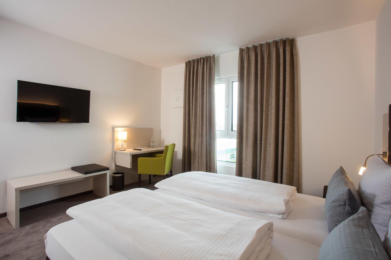 Hotel Am Campus Інґольштадт Екстер'єр фото